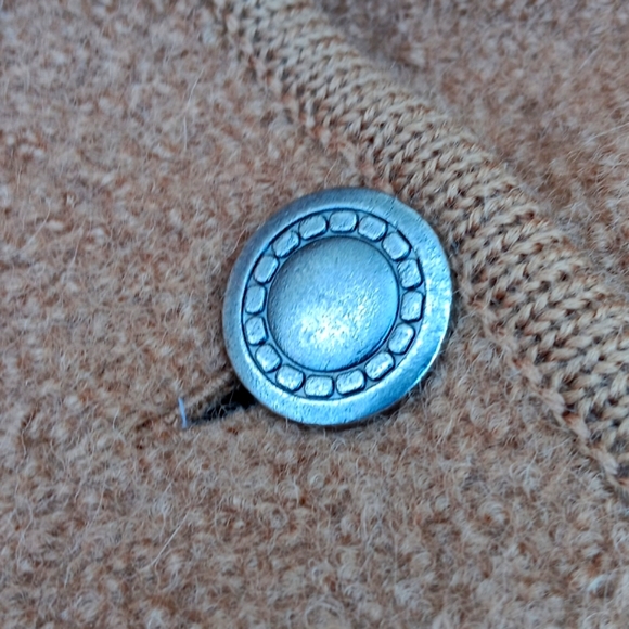 BERNARDO ESSENTIALS LADIE'S PURE WOOL SWEATER COAT W/METAL ACCENTED BUTTONS - Picture 15 of 17